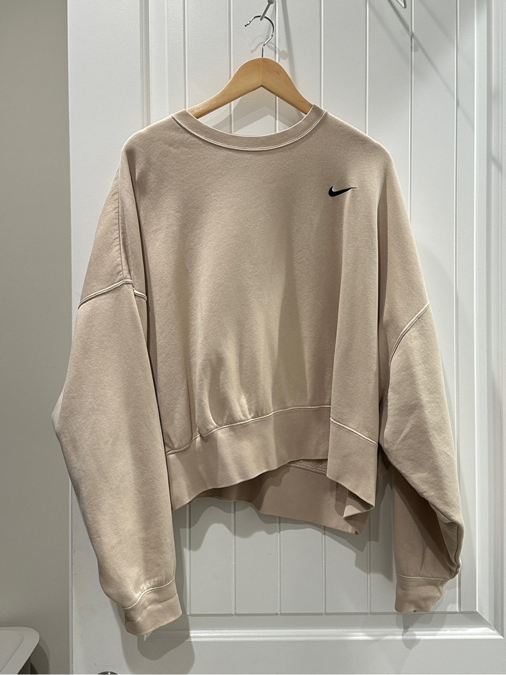 Nike Women’s Beige Cropped Crew Sweatshirt